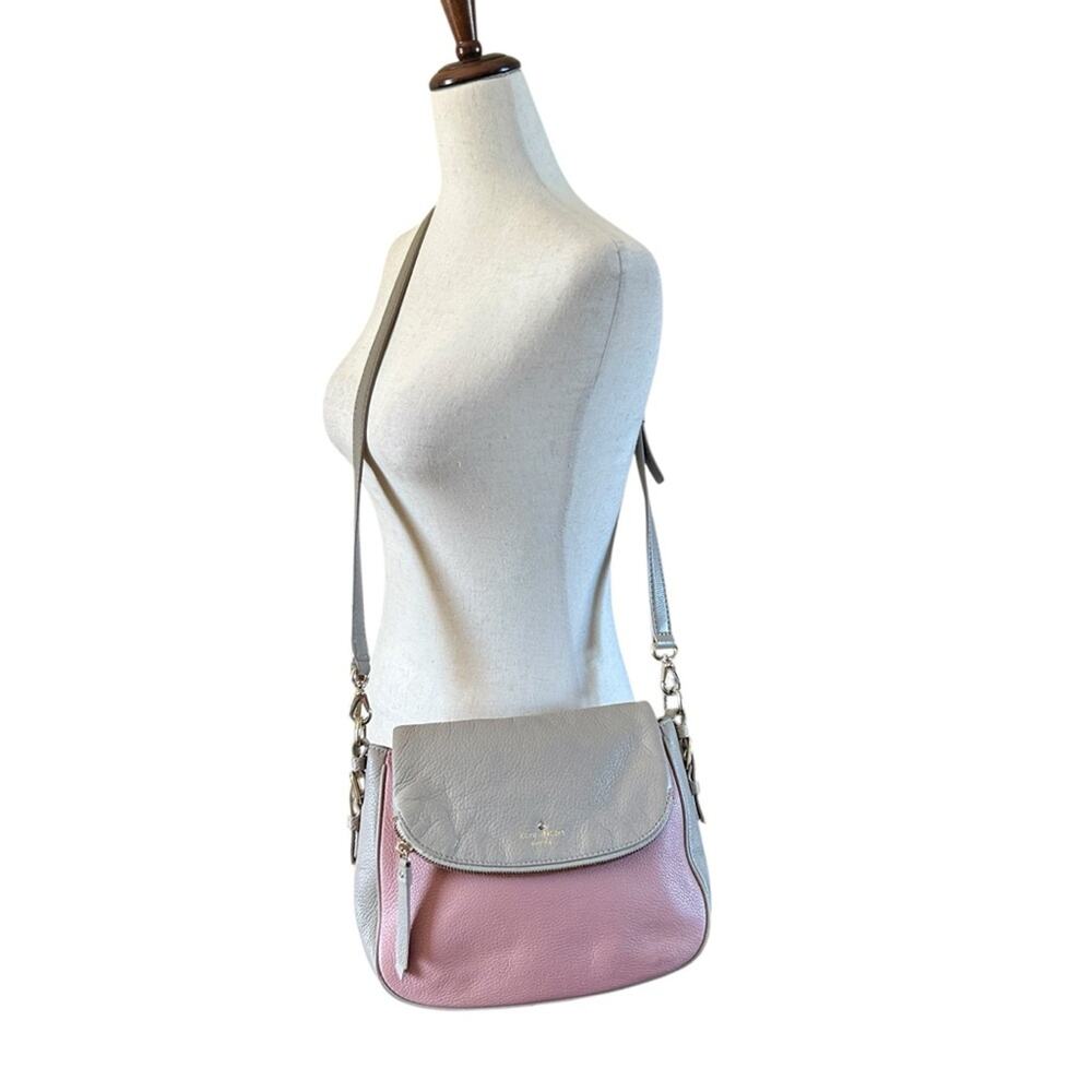 Kate Spade Two-Tone Leather Shoulder Bag with Zipped Flat in Beige & Pink